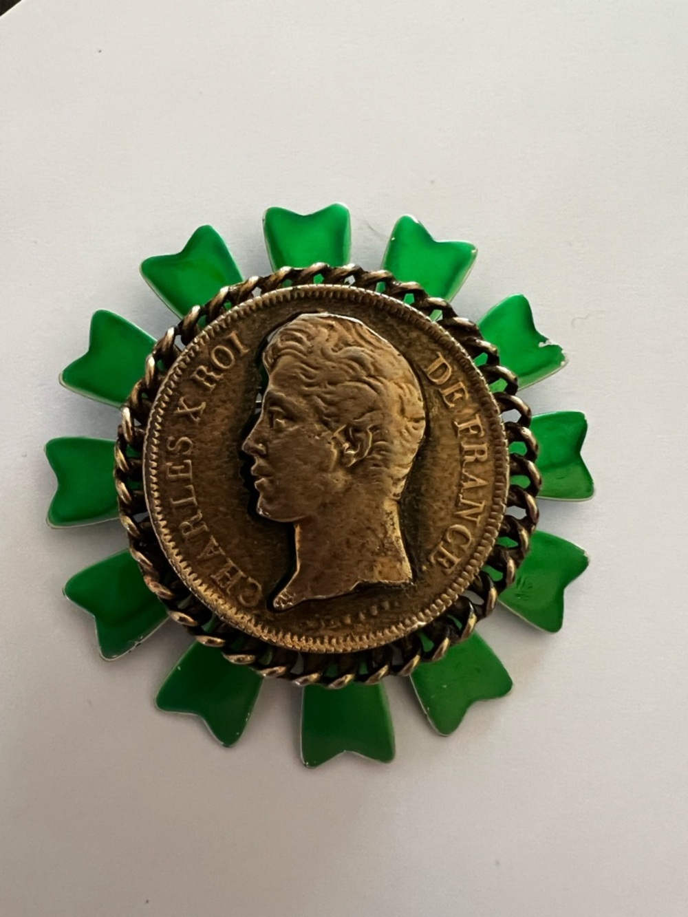 Vintage Charles X RIO De France Medal Green Ribbon Raised Head Pin Brooch